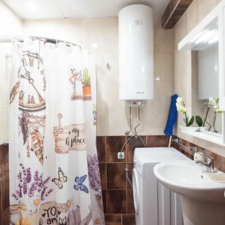 Lora Boutique Apartment