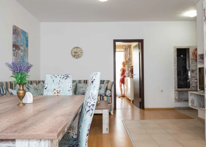 Lora Boutique Apartman Pomorie