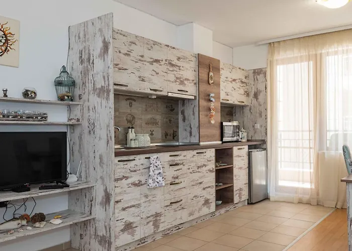 Lora Boutique Apartman Pomorie